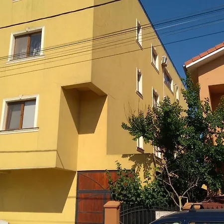 Apartamento Yvo Lioness & Mamaia Nord Năvodari