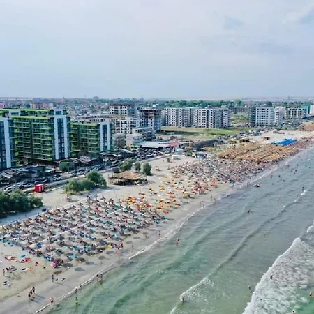 Yvo Lioness & Mamaia Nord Apartamento Năvodari
