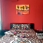 Yvo Lioness & Mamaia Nord Apartment Navodari
