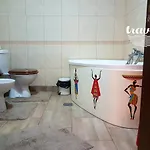 Yvo Lioness & Mamaia Nord Apartment