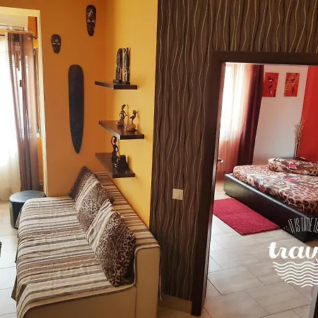 Apartment Yvo Lioness & Mamaia Nord Năvodari