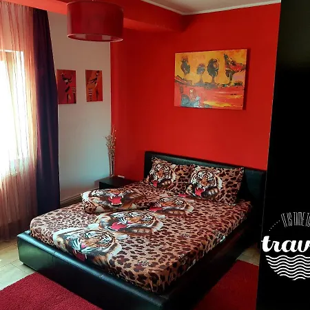Yvo Lioness & Mamaia Nord Apartment