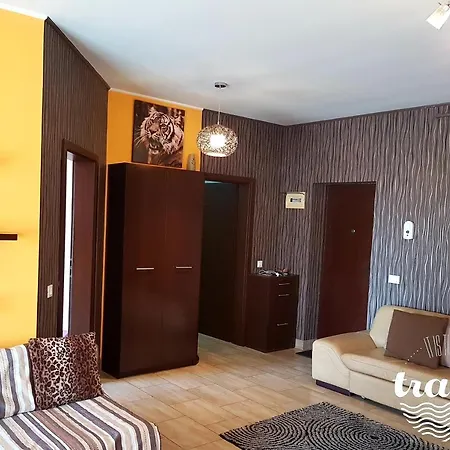 Apartment Yvo Lioness & Mamaia Nord