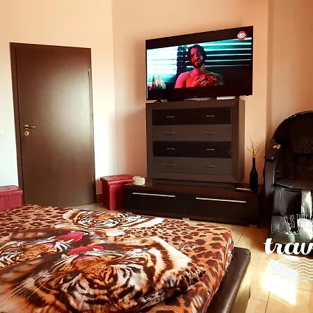 Apartment Yvo Lioness & Mamaia Nord *