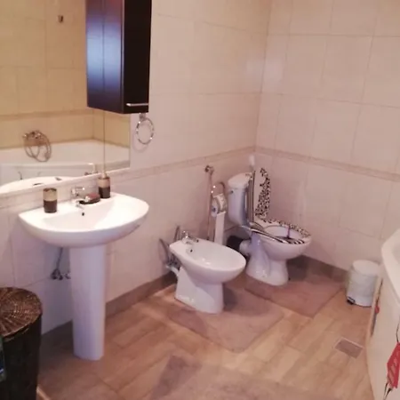 Apartment Yvo Lioness & Mamaia Nord