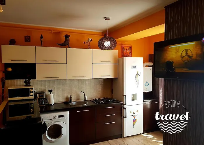 Yvo Lioness & Mamaia Nord Daire Navodari