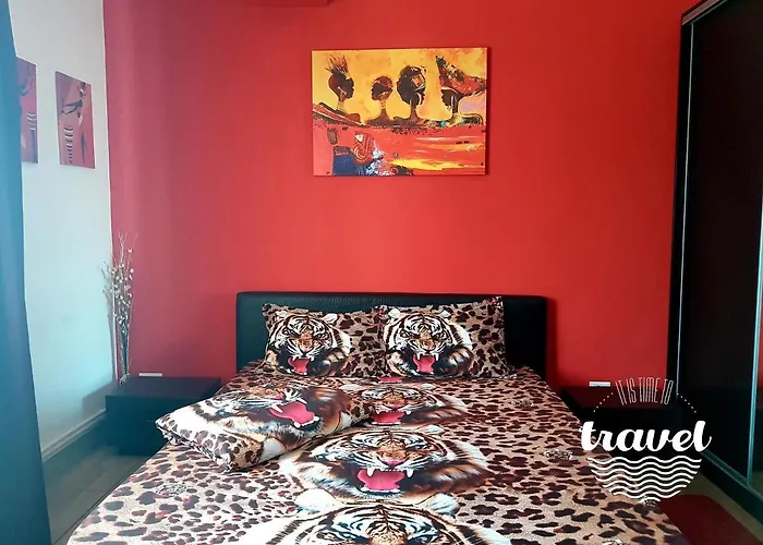 Yvo Lioness & Mamaia Nord Daire Navodari