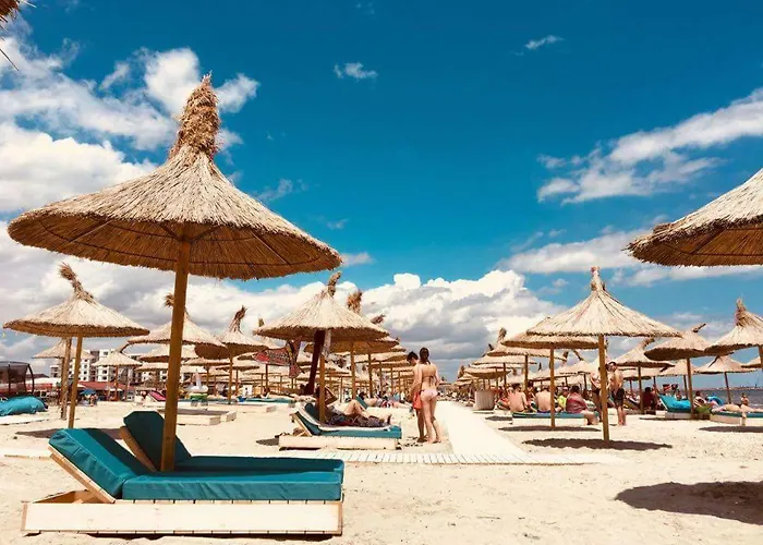 Yvo Lioness & Mamaia Nord Daire *